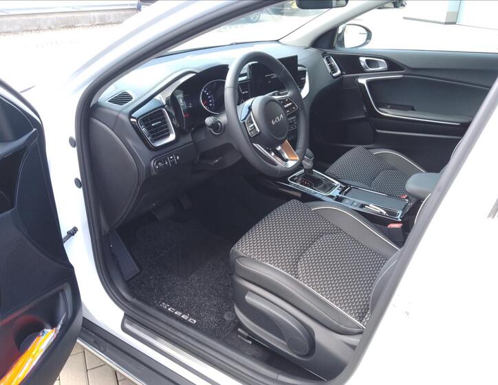 KIA XCeed 5