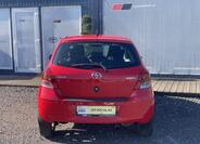 Toyota Yaris 5