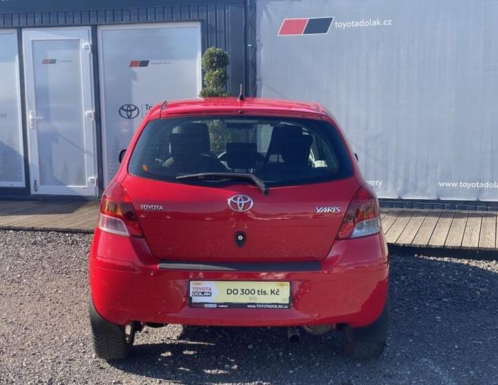 Toyota Yaris 5