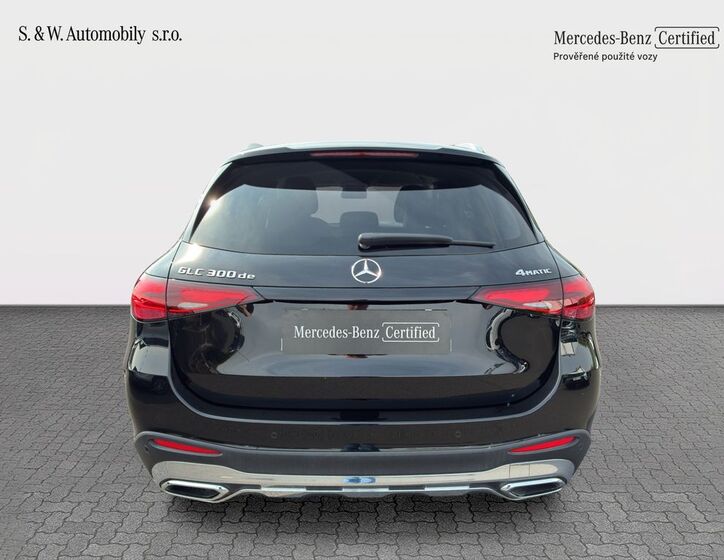 Mercedes-Benz GLC 9