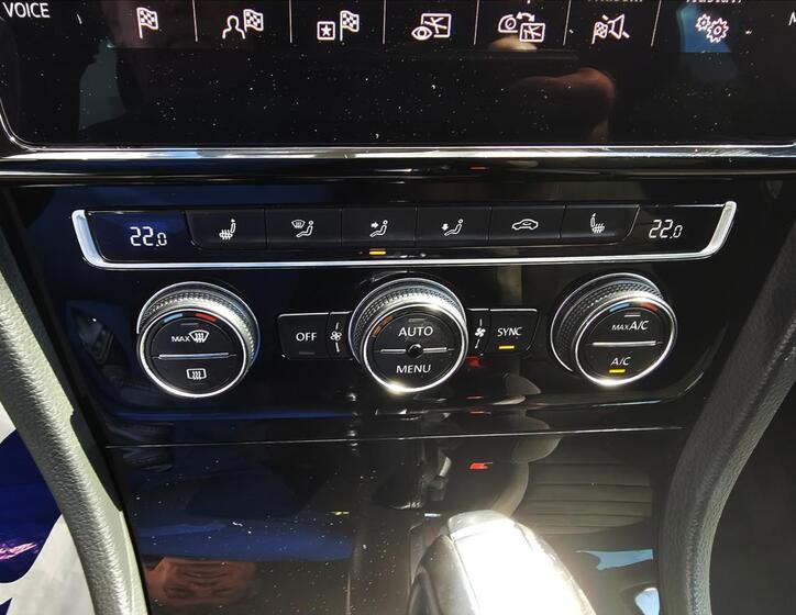 Volkswagen Golf 19