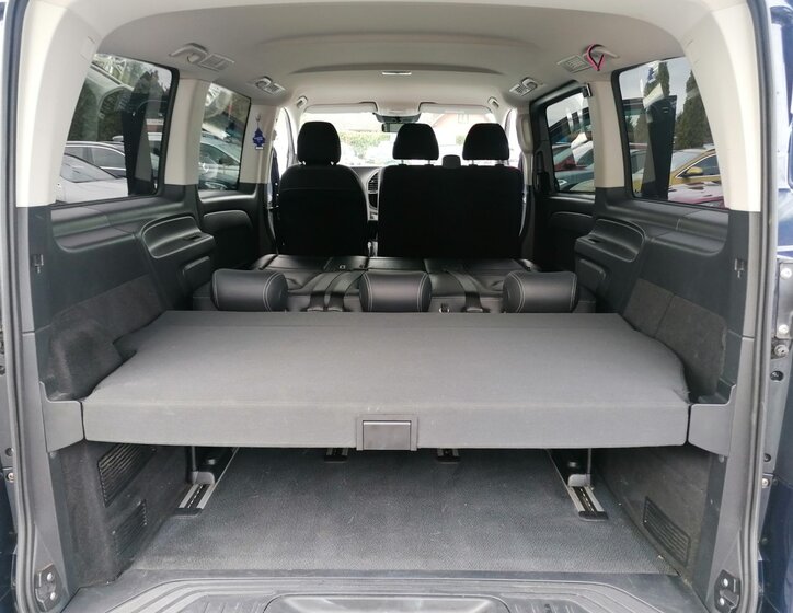 Mercedes-Benz Vito 13