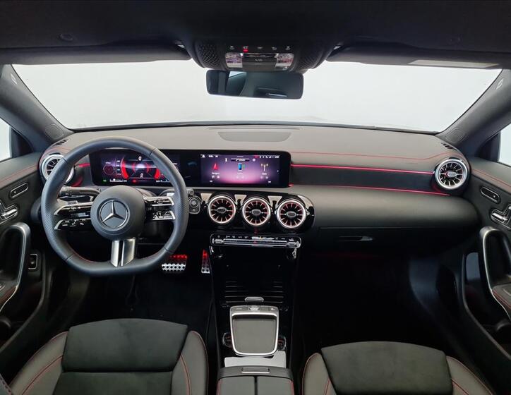 Mercedes-Benz CLA 13