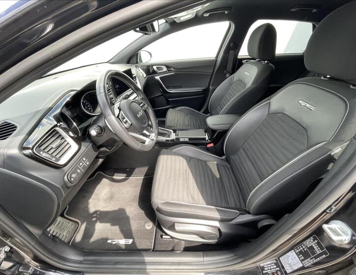 KIA ProCeed 4