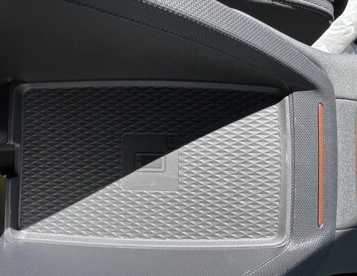 Cupra Born 16