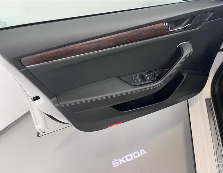 Škoda Superb 23