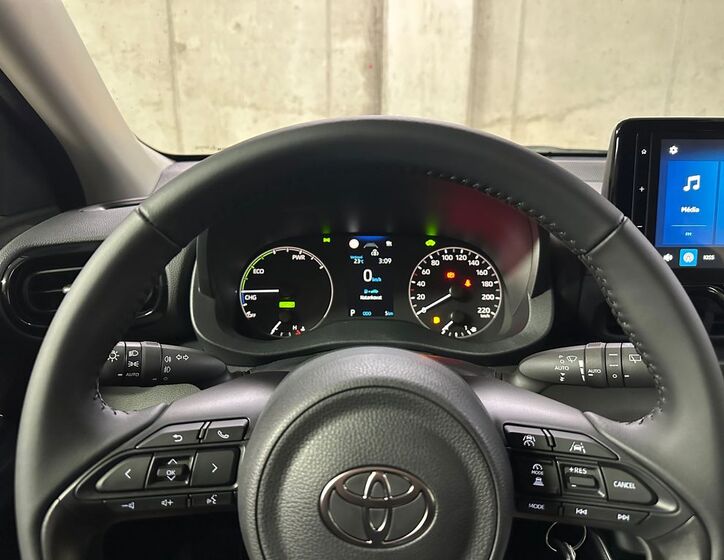 Toyota Yaris 14