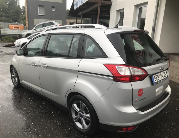 Ford Grand C-MAX 6