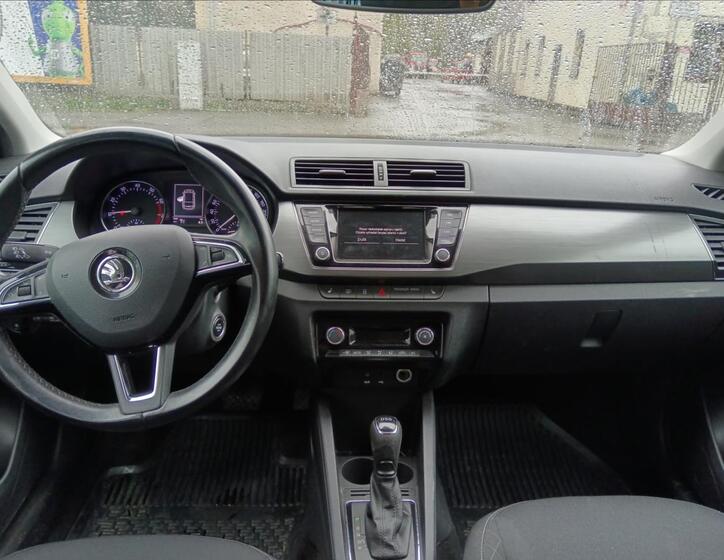 Škoda Fabia 19