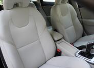 Volvo V40 17