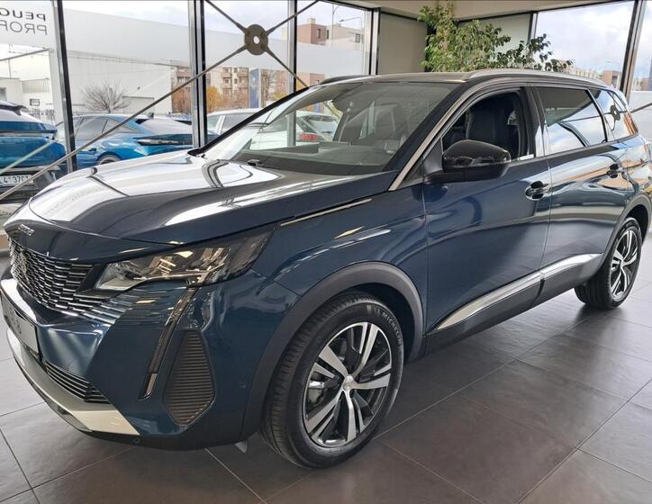 Peugeot 5008 3