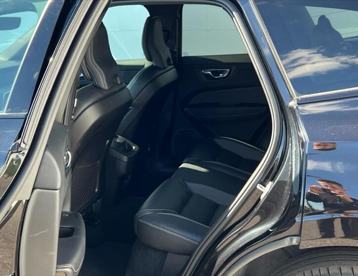 Volvo XC60 13