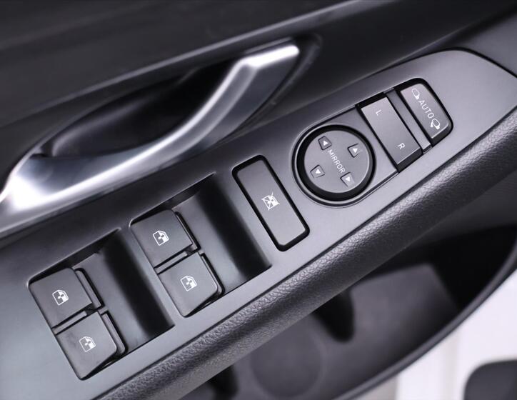 Hyundai i30 16