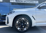 BMW iX3 10