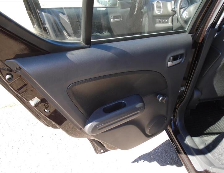 Suzuki Splash 12