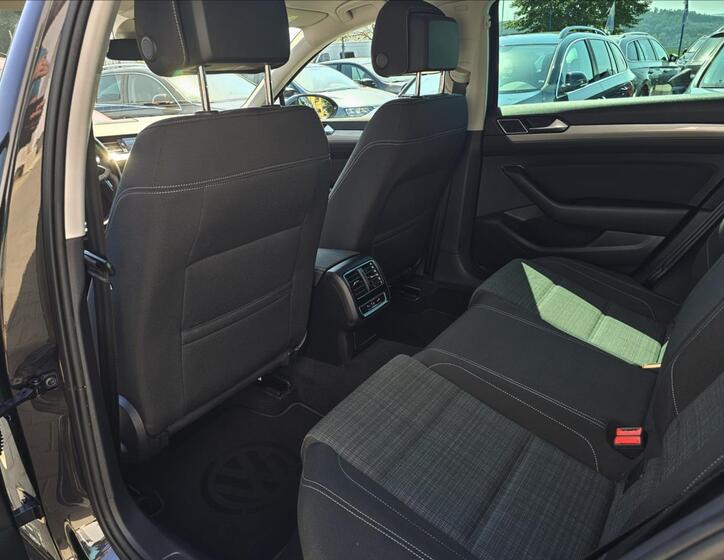 Volkswagen Passat 27