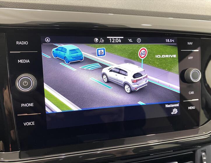 Volkswagen T-Cross 18