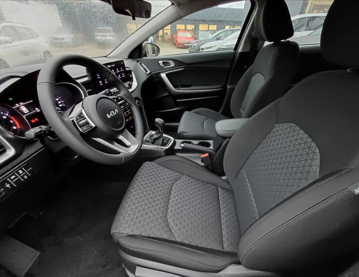 KIA Ceed 11