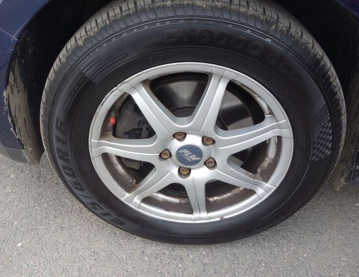 Ford Galaxy 24