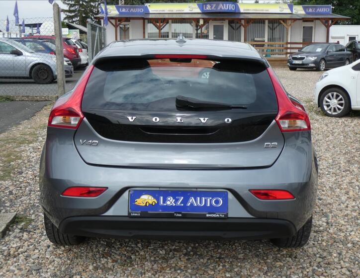 Volvo V40 5