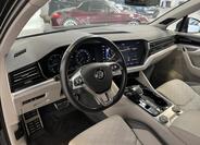 Volkswagen Touareg 6