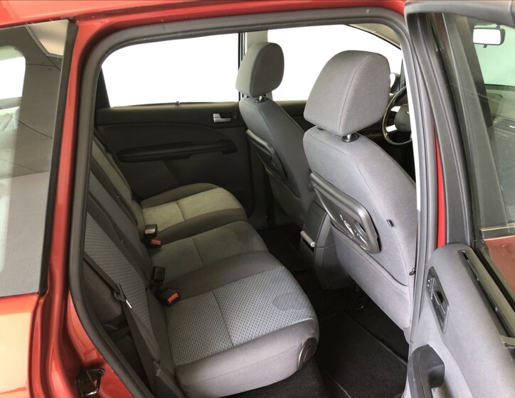 Ford C-MAX 11