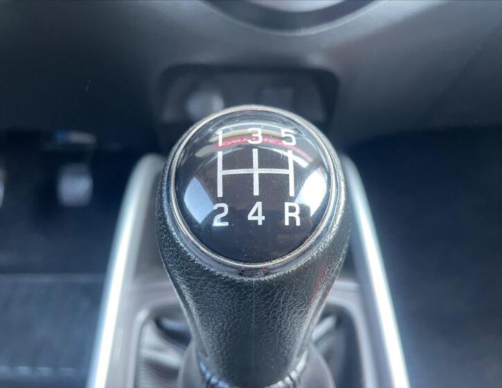 Suzuki Baleno 16