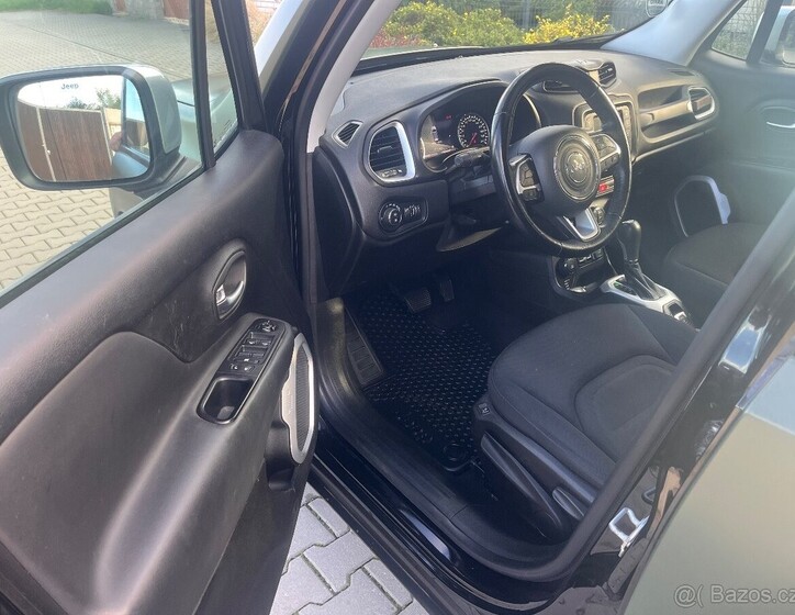 Jeep Renegade 9