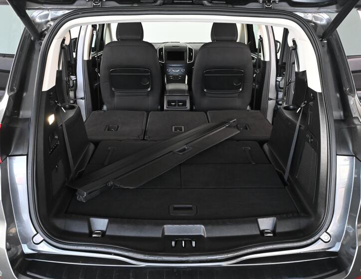 Ford S-MAX 8