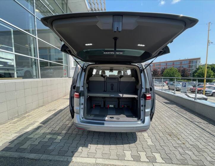 Volkswagen Multivan 22