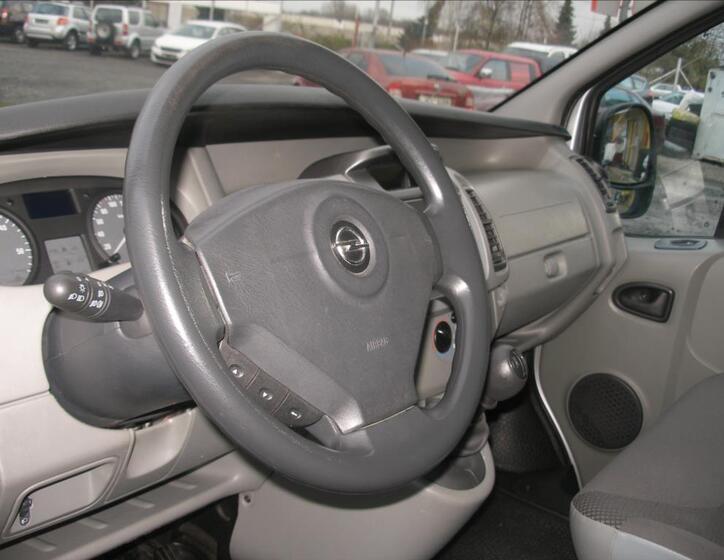 Opel Vivaro 5