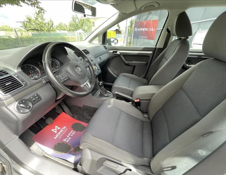 Volkswagen Touran 16