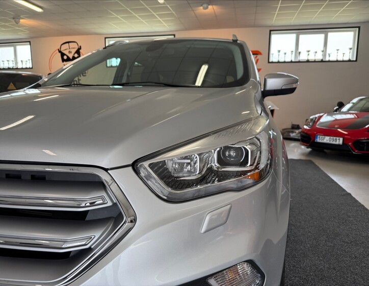 Ford Kuga 8
