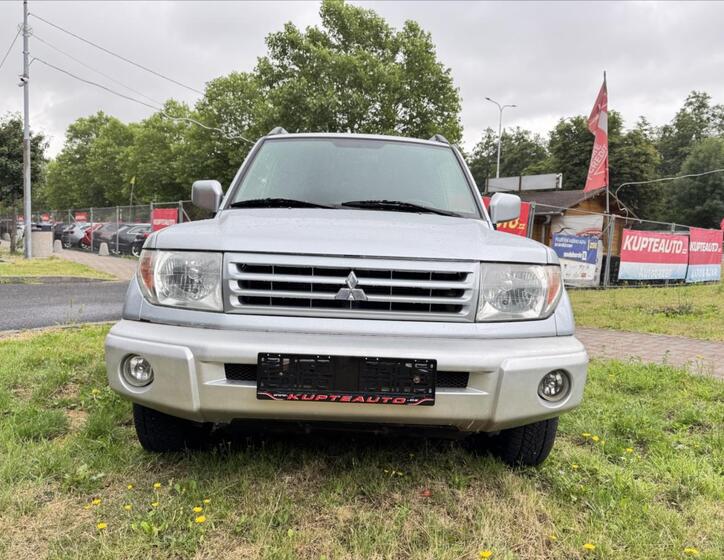 Mitsubishi Pajero Pinin 10