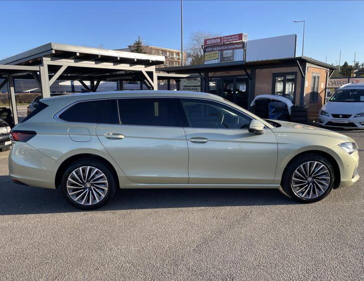 Škoda Superb 4