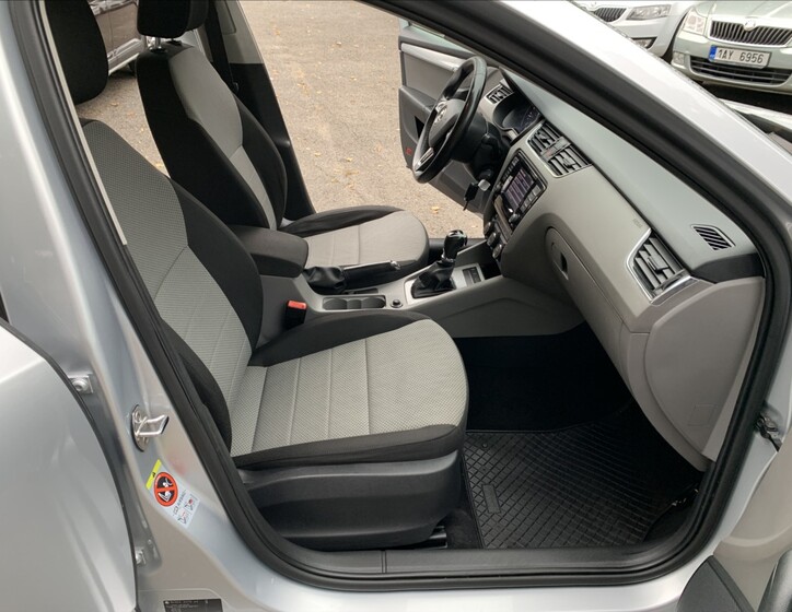Škoda Octavia 14