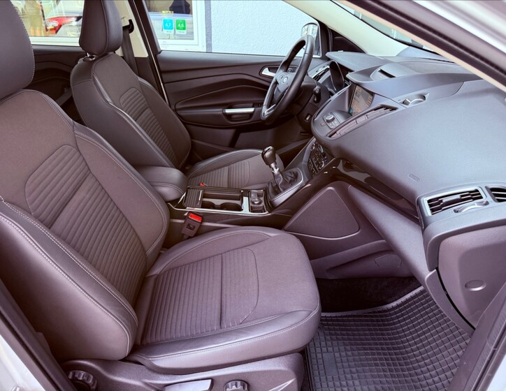 Ford Kuga 13