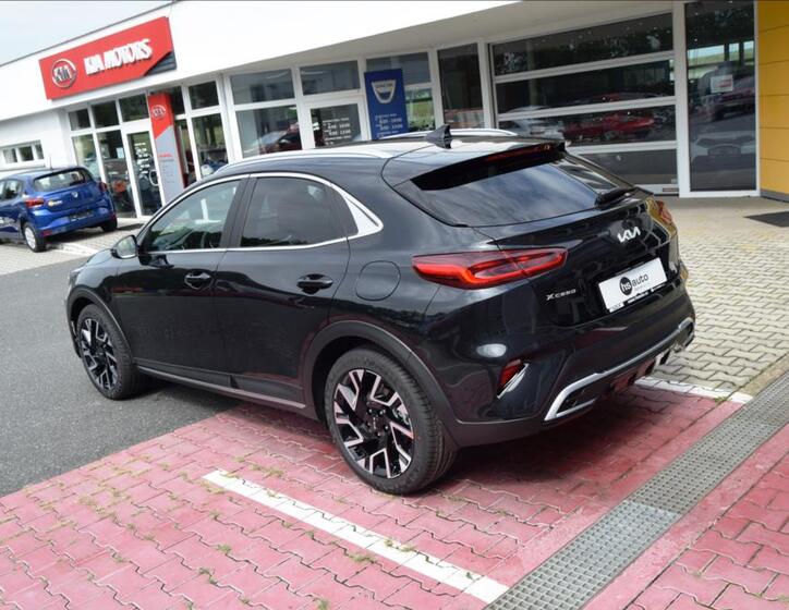 KIA XCeed 13