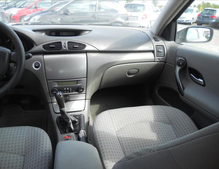 Renault Laguna 14