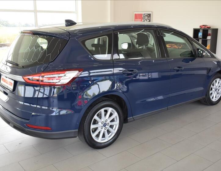 Ford S-MAX 6