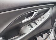 Hyundai i30 28