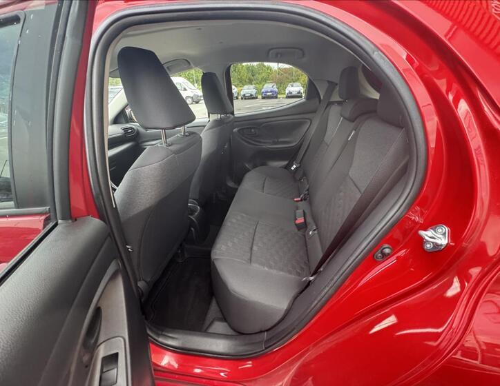 Toyota Yaris 11