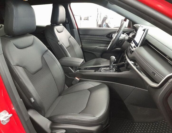 Jeep Compass 8