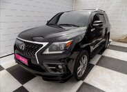 Lexus LX 570 1