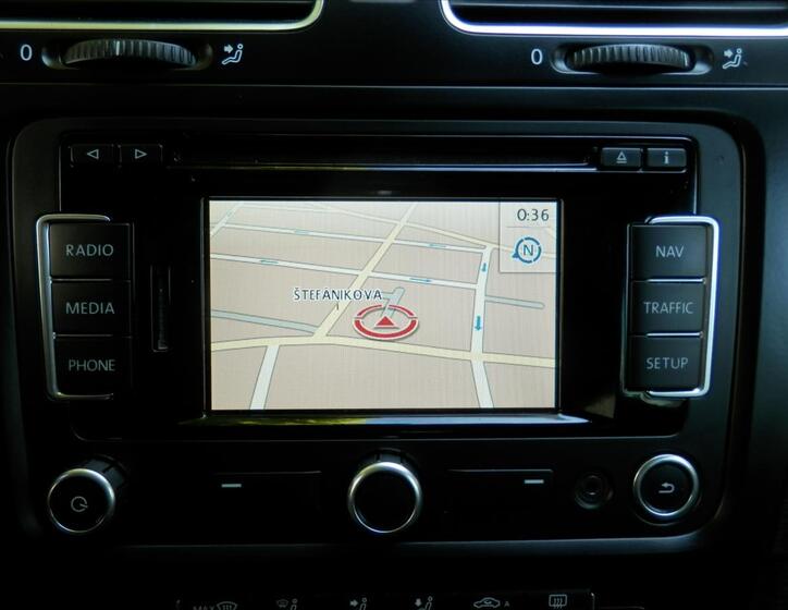 Volkswagen Golf 21
