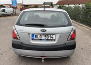 KIA Rio 7