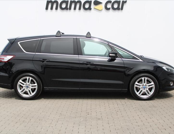 Ford S-MAX 8
