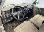 Volkswagen Transporter 9