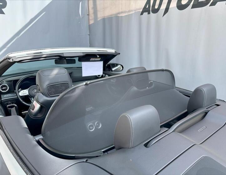 Mercedes-Benz Třídy E 48