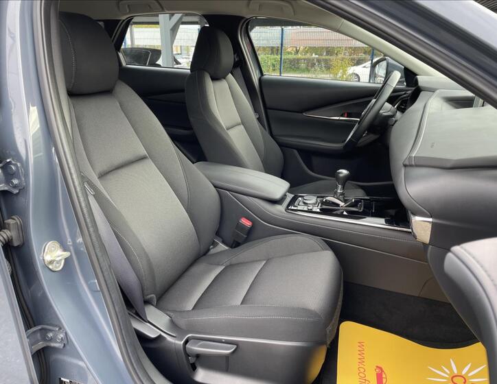 Mazda CX-30 37